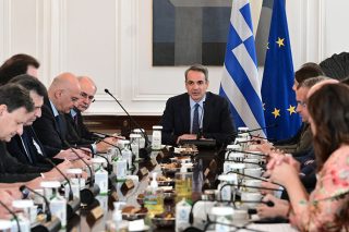 nd kyvernisi